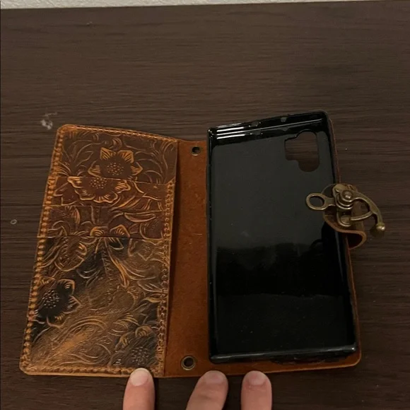 Vintage Floral Embossed Brown Leather Phone Wallet Case - Picture 3 of 3